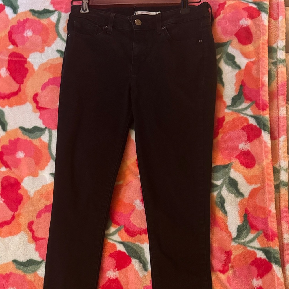 Elegant Black Skinny Jeans for Women